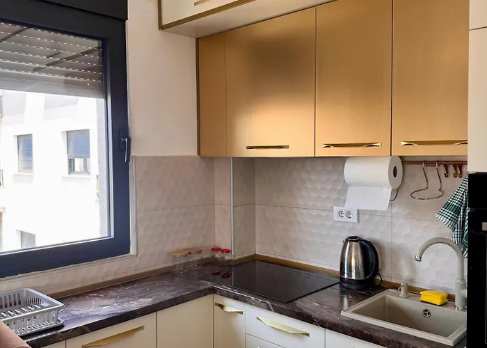 Lovely Modern Lux Flat Near To The Center *