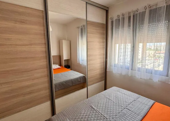 Appartement Lovely Modern Lux Flat Near To The Center